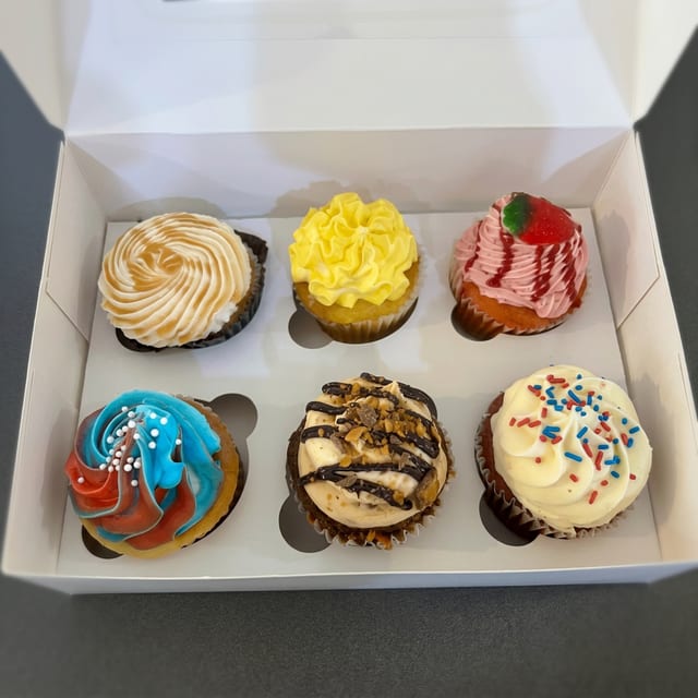 Cupcakes.